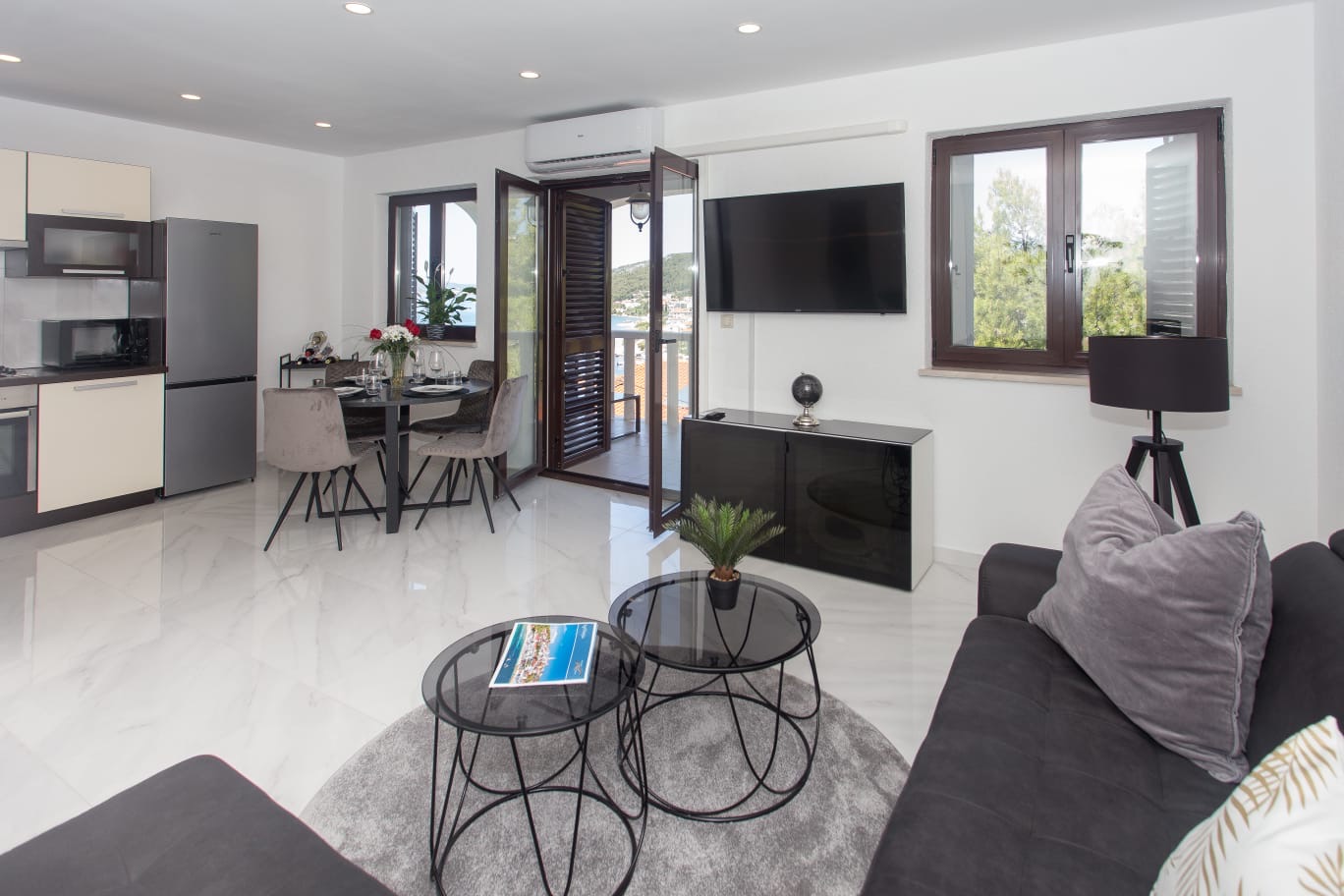 c15d7d25-d12b-4d85-a5b2-eb4665226dc3