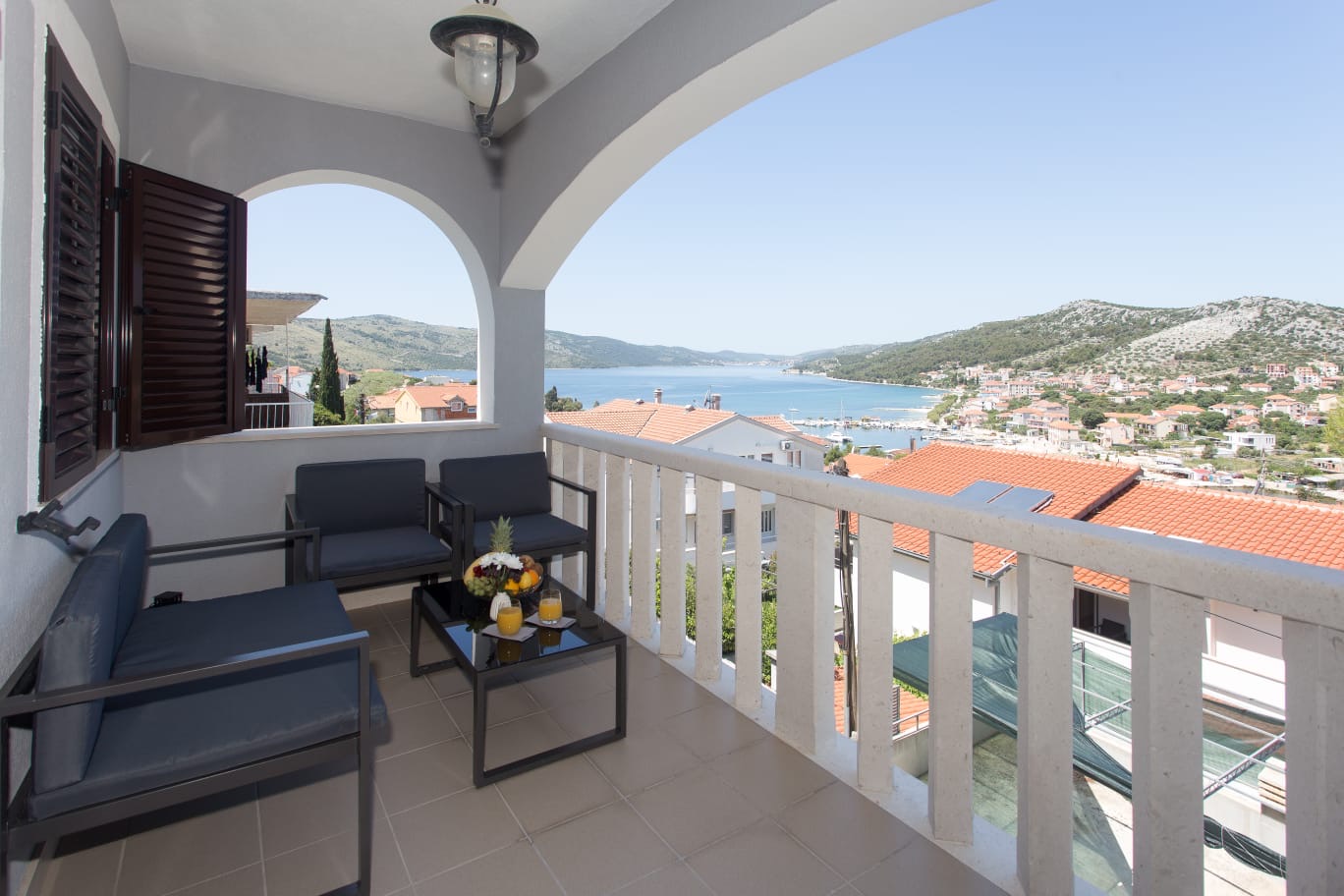 d316e66c-ab78-4a51-8e70-81f720b6a2df